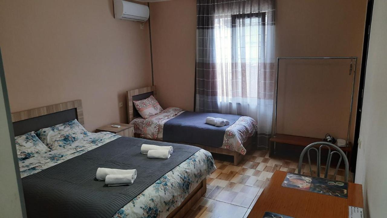 Hotel Central Koutaïssi Extérieur photo