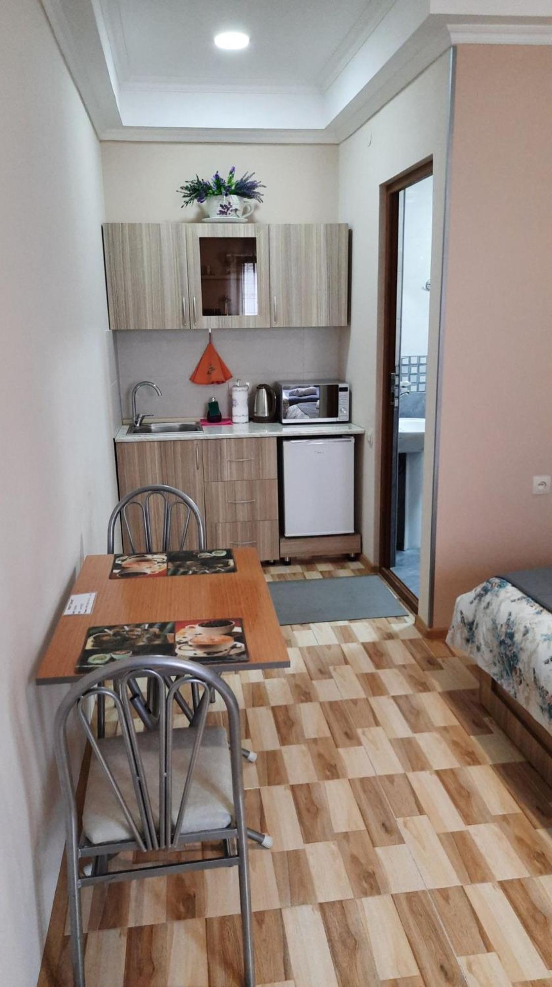 Hotel Central Koutaïssi Extérieur photo