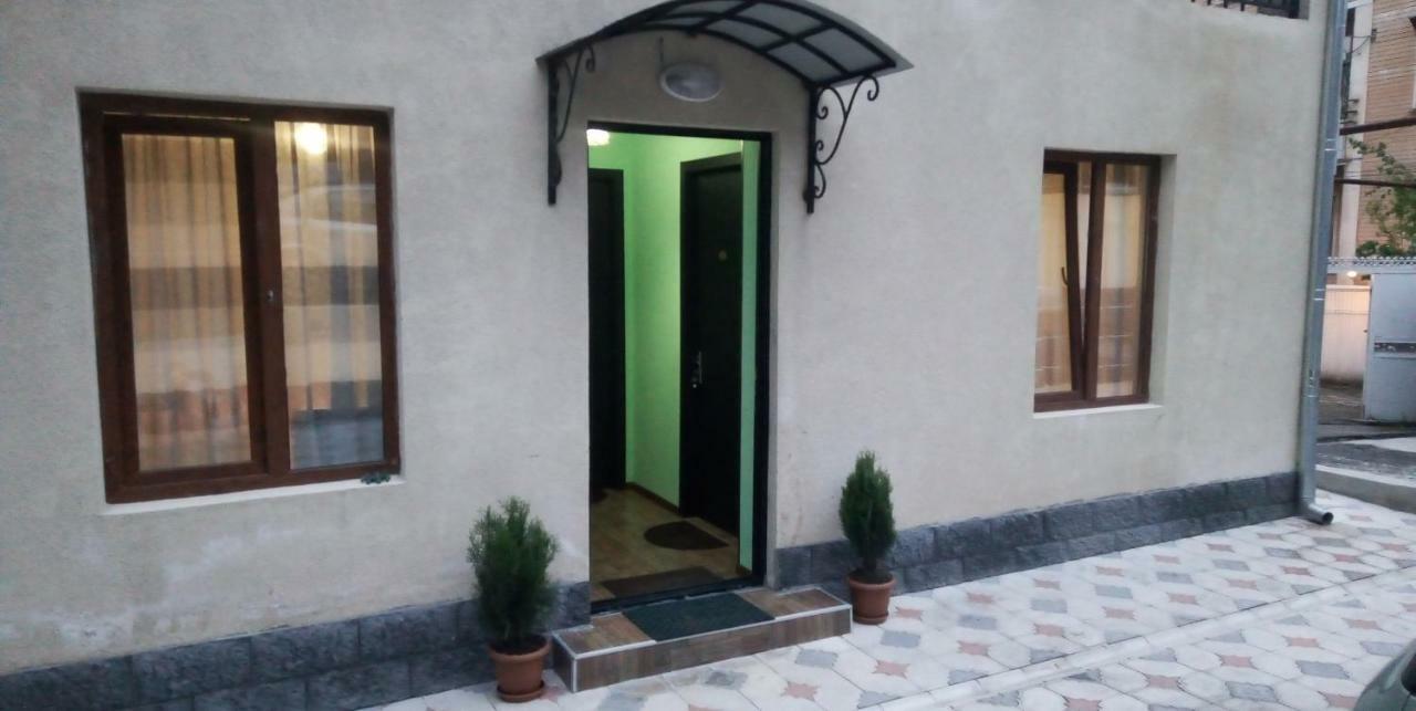 Hotel Central Koutaïssi Extérieur photo